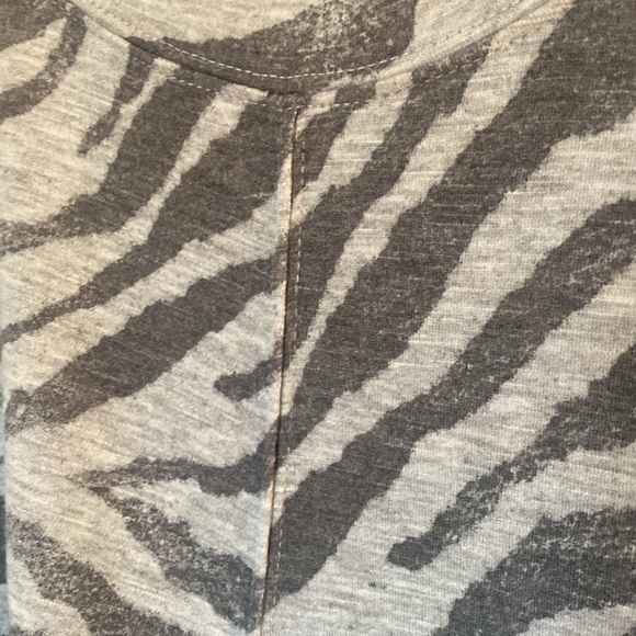 Knox Rose Animal Print Lightweight Sweatshirt Size XL - Picture 11 of 11